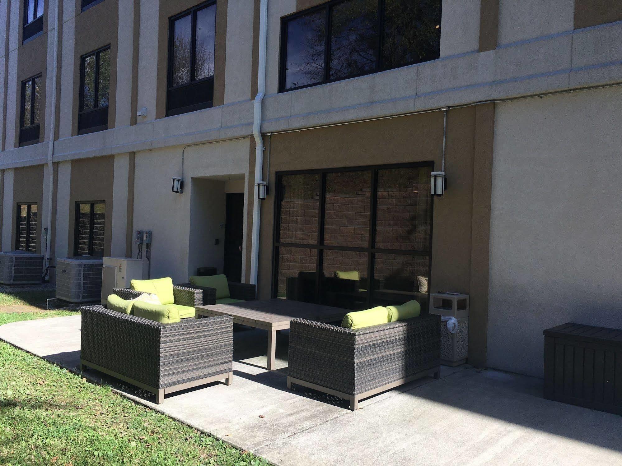 Holiday Inn Express Johnson City By Ihg Esterno foto