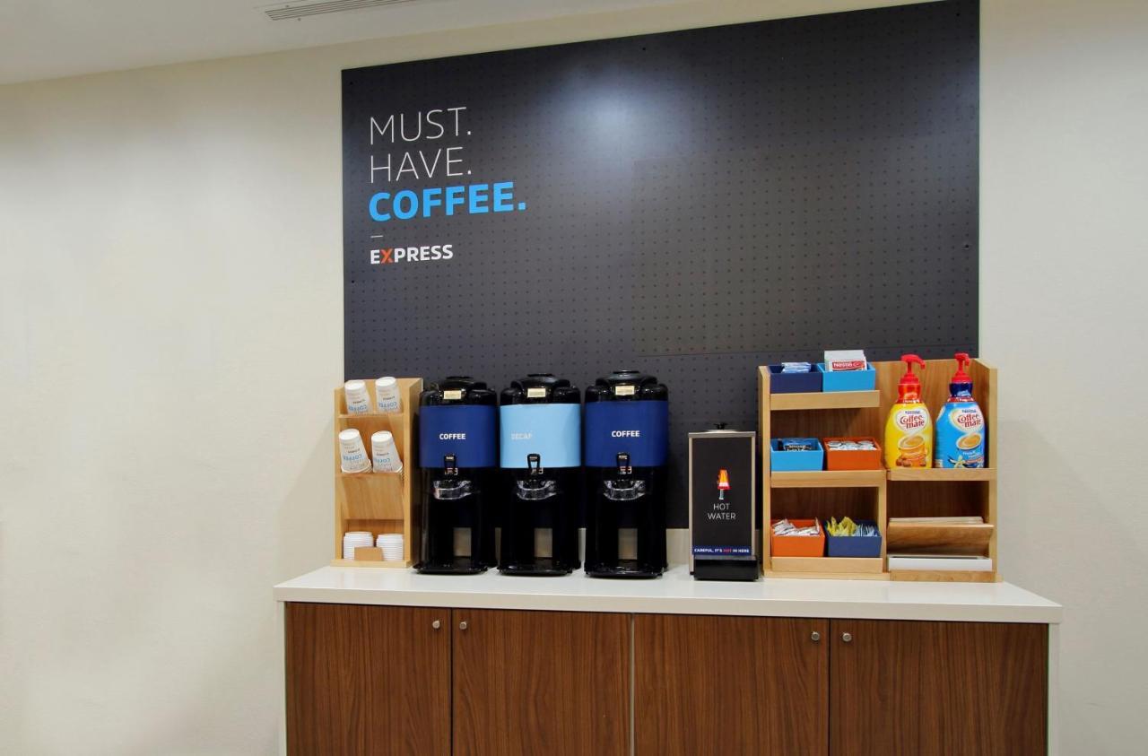 Holiday Inn Express Johnson City By Ihg Esterno foto